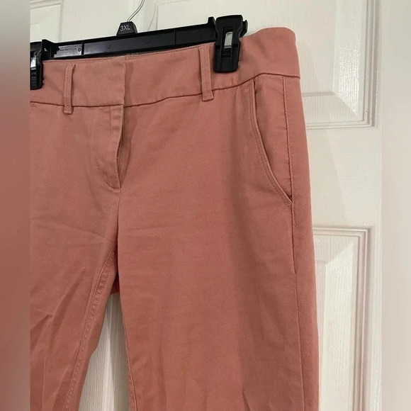 Loft Outlet Coral Modern Chino Crop Undone Hem Pockets Pants Size 4 Flat Front - Picture 3 of 16
